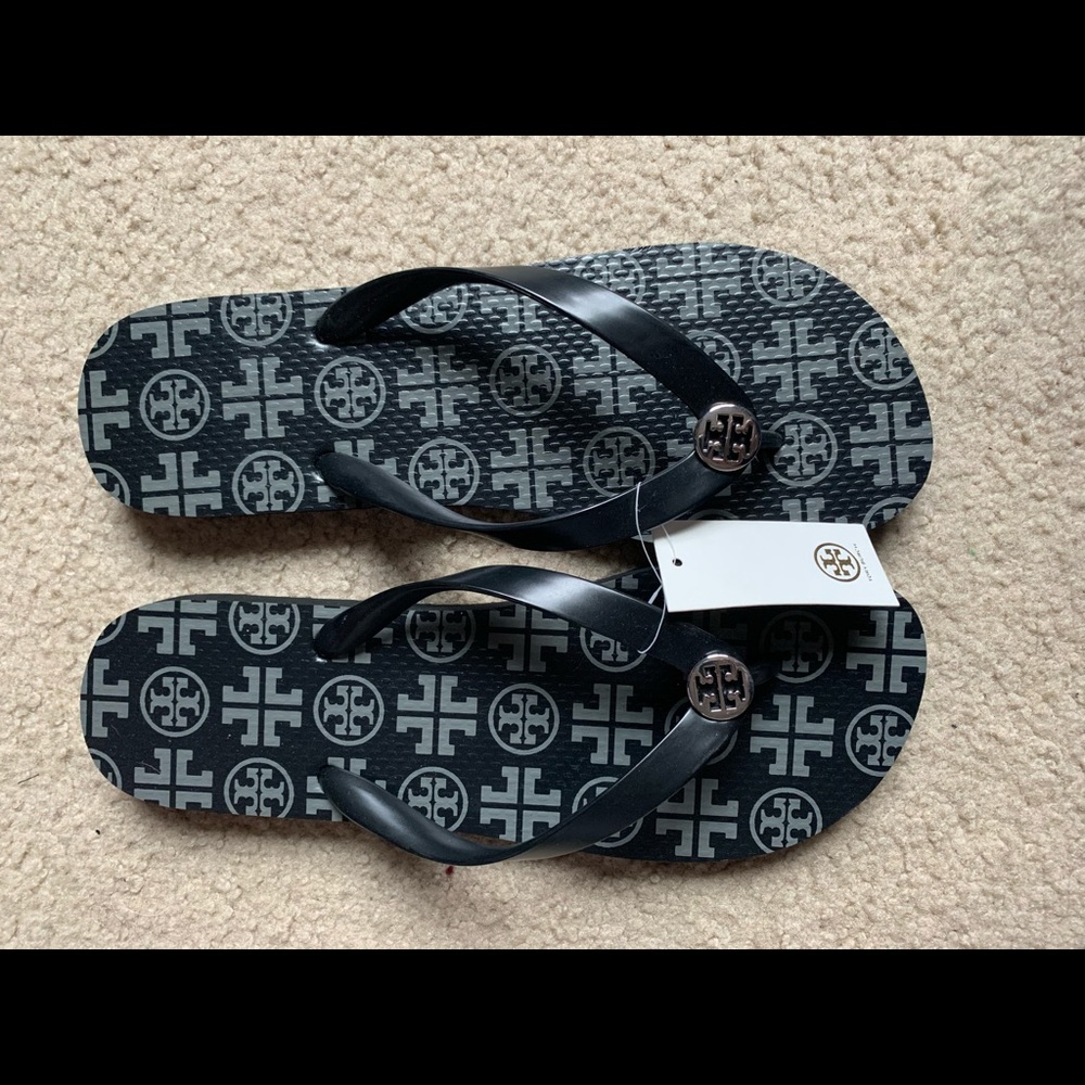 Tory Burch Thin Flip Flops NEW WITH TAG (size 11)